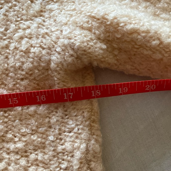 Elegant Little Cardigan Sweater - Picture 3 of 16